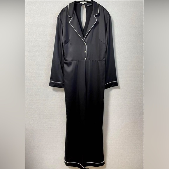 Rare PIPED SATIN EFFECT JUMPSUIT - Picture 3 of 3